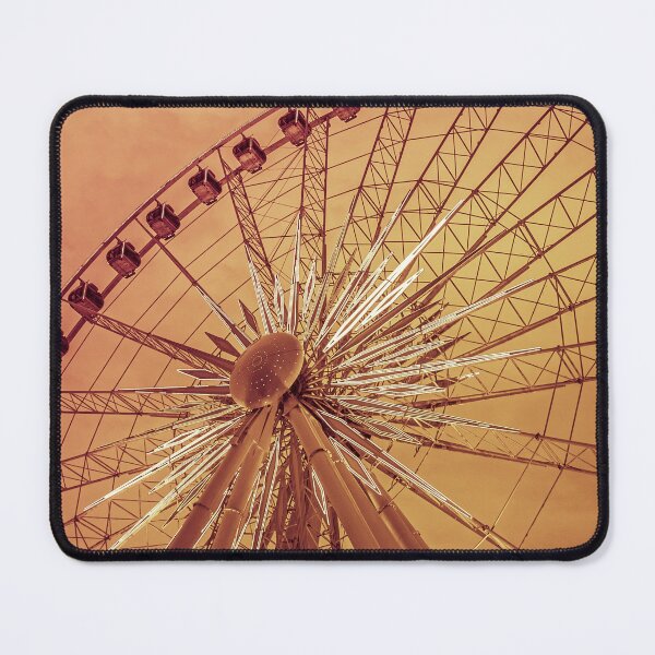 Aperçu de l'œuvre Perspectives de la collection Sky Wheel - IV créée et vendue par Alexei Quintero Photography.