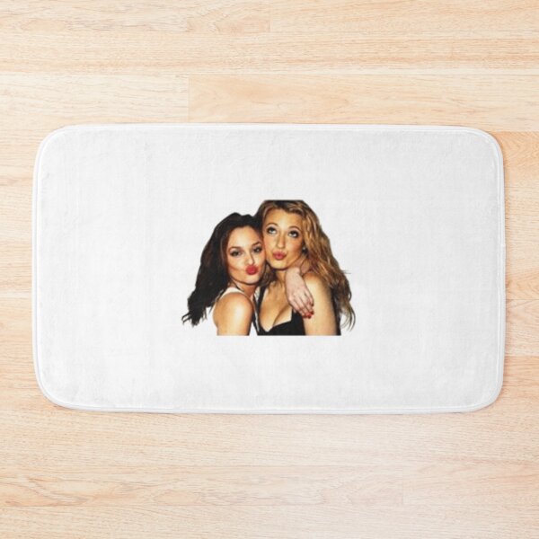 Item preview, gossip girl´s kiss designed and sold by Ana Arvelaez.