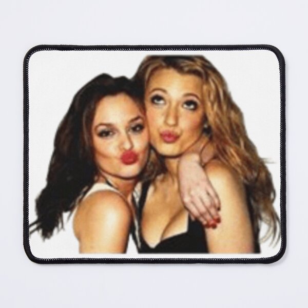 Item preview, gossip girl´s kiss designed and sold by Ana Arvelaez.