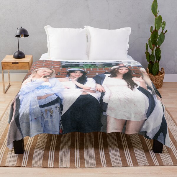 Item preview, CRAZY LE SSERAFIM (KPOP) designed and sold by jaofnn.
