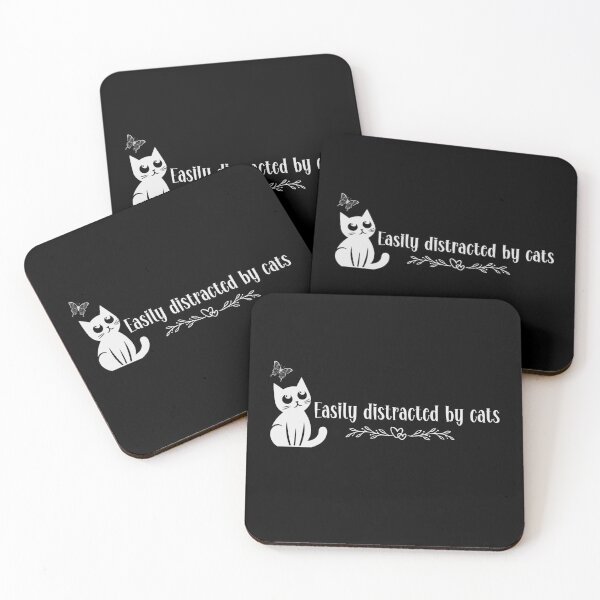 Item preview, Se distrae fácilmente con los gatos designed and sold by Fr0mtheMachine.
