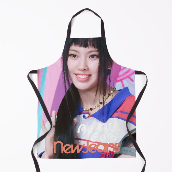 Artikelvorschau, Hyein Supernatural Bubble Gum Right Now Wie süß Super schüchtern Cool mit dir ETA New Zip entworfen und verkauft von Valereekmerch.