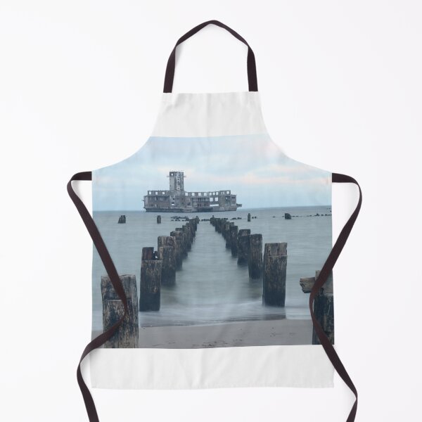 Item preview, wrak, brzeg, widok designed and sold by owenomania.