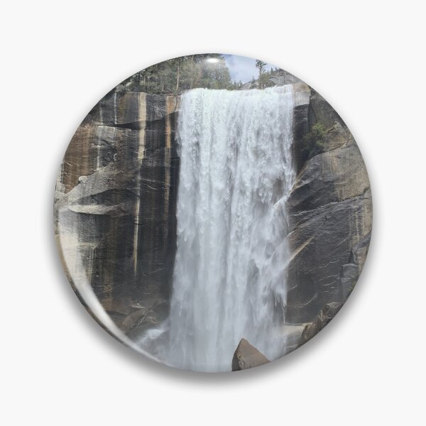 Artikelvorschau, Yosemite Wasserfall entworfen und verkauft von DrSunflower.
