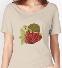 Camiseta ancha para mujer Tortuga en una fresa