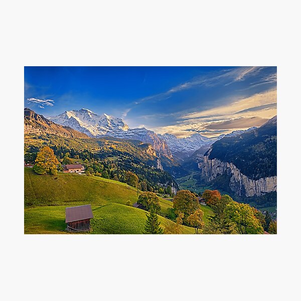 Artikel-Vorschau von Sonnenuntergang bei Wengen Schweiz, designt und verkauft von Susan Dost.