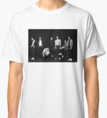 BTS - LOVE YOURSELF 轉 'Tear' Concept Photo 'O' Version Classic T-Shirt