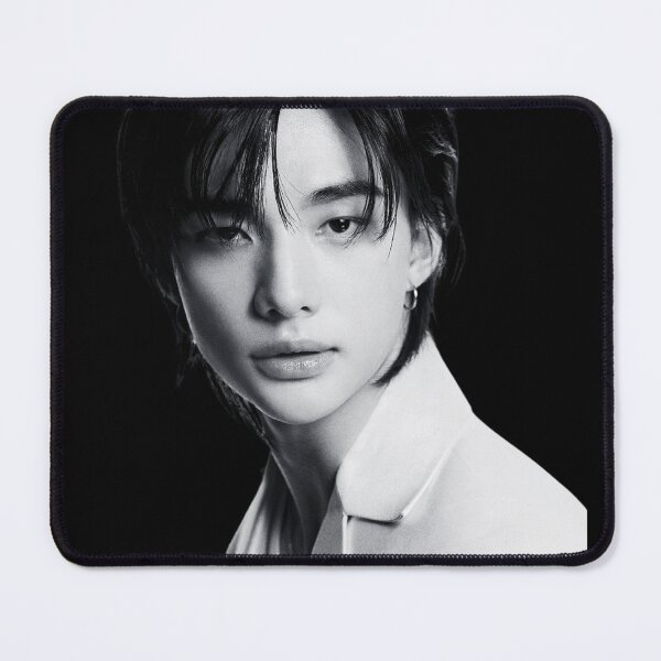 Aperçu de l'œuvre HYUNJIN Stray Kids KPOP créée et vendue par jaofnn.