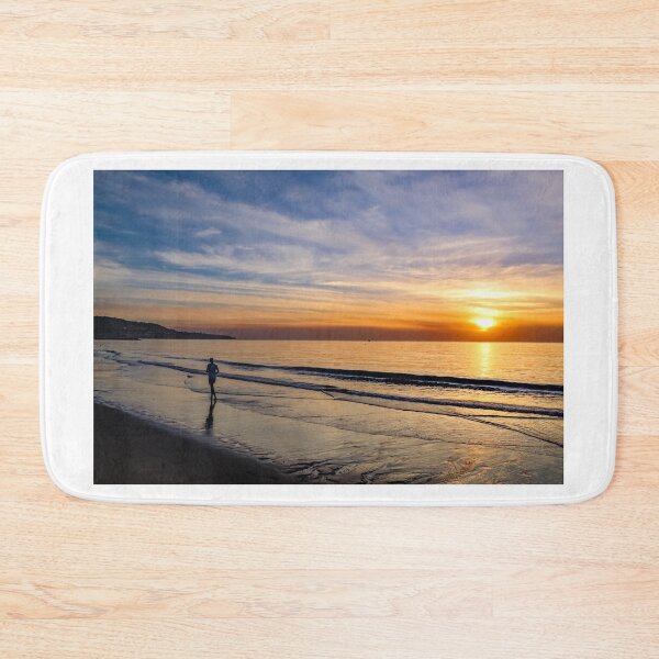 Artikelvorschau, Strandjogger bei Sonnenuntergang entworfen und verkauft von Scenic West - Photos by Angel.