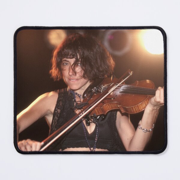 Item preview, Mindy Jostyn - The Hooters - Photograph designed and sold by ConcertImages.
