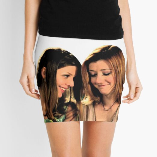Willow & Tara - Under Your Spell, Buffy the Vampire Slayer, BtVS, 90s, Joss Whedon, Sunnydale, LGBTQ, Gay Pride, Tara Maclay, Willow Rosenberg Mini Skirt