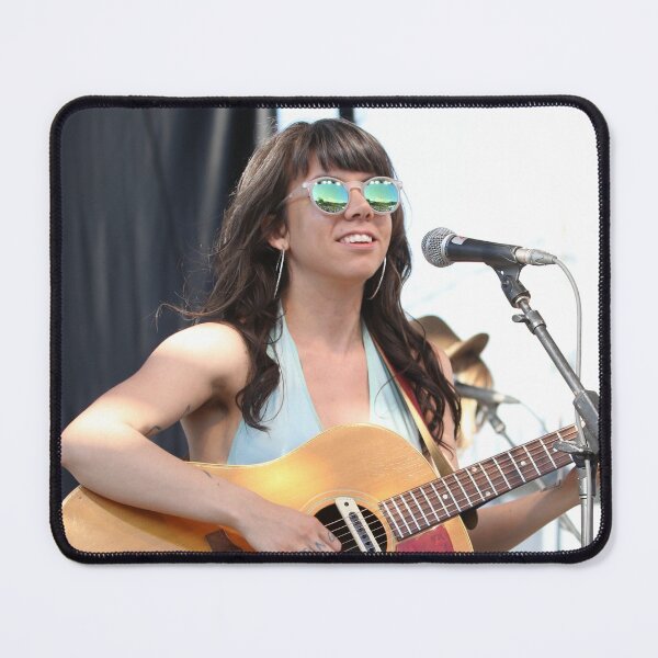 Artikelvorschau, Alynda Segarra – Hurra für den Riff Raff – Foto entworfen und verkauft von ConcertImages.
