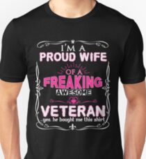 Veterans Wife Gifts in Mothers Day Valentine Birthday Veterans Day Memorial Day Unisex T-Shirt