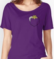 Leopard Gecko in Pocket Women's Relaxed Fit T-Shirt