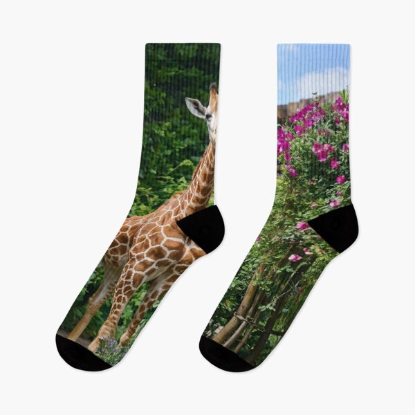 Aperçu de l'œuvre La Girafe, Un Symbole d'Élégance créée et vendue par Collection de trésors .