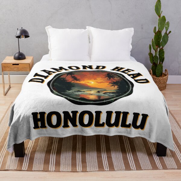Artikelvorschau, Diamond Head – Honolulu (mit schwarzer Schrift) entworfen und verkauft von VelvetRoom.