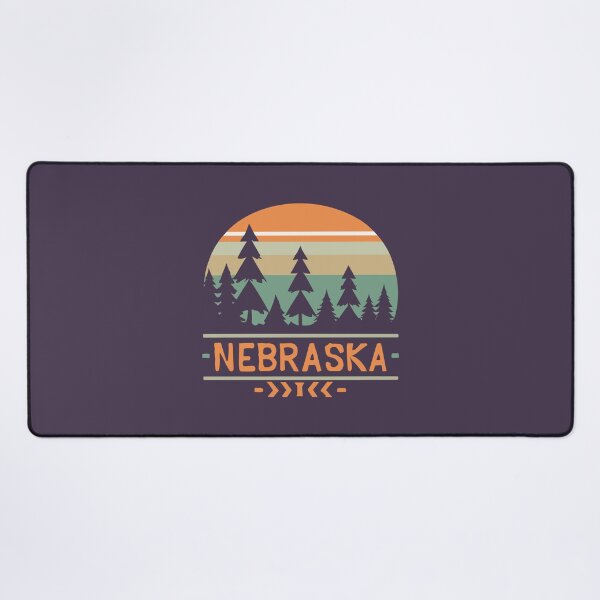 Aperçu de l'œuvre Nebraska - Coucher de soleil vintage - Autocollants de voyage créée et vendue par Amazing States of America.