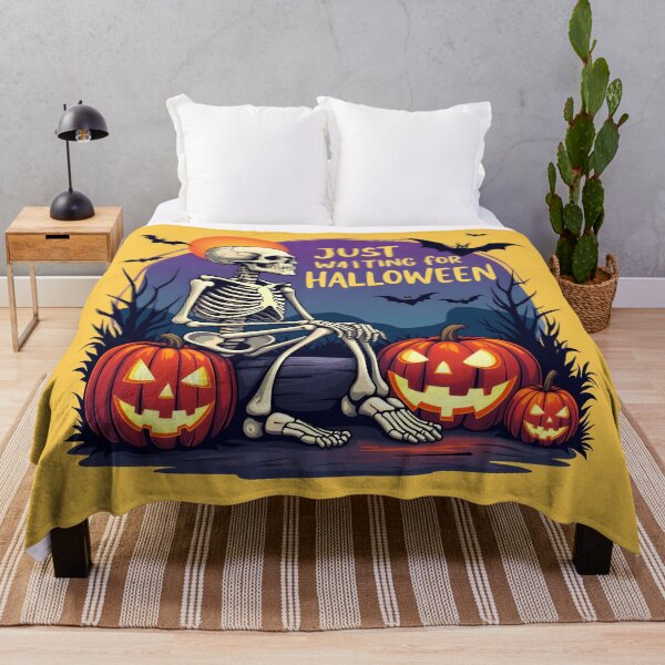 Item preview, Genial, espeluznante, esperando el esqueleto de Halloween, divertido designed and sold by Leonardo Palumbo.