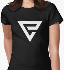 QUEN Women's Fitted T-Shirt