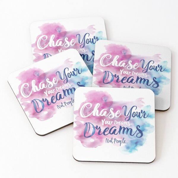 Artikelvorschau, Chase Your Dreams kombiniert mit sanften Aquarellspritzern entworfen und verkauft von Samonshop.