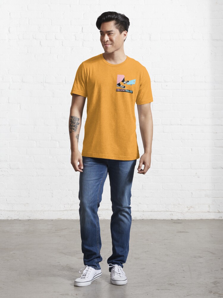 Alternate view of SkatE Label , decentralize * Essential T-Shirt