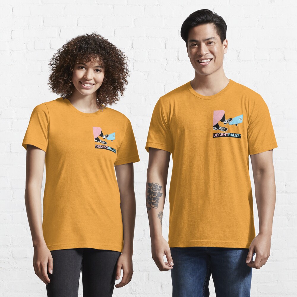 SkatE Label , decentralize * Essential T-Shirt