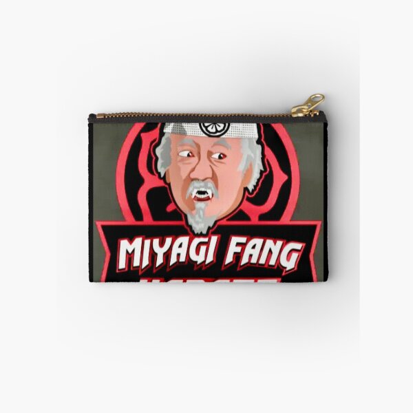 Aperçu de l'œuvre Karaté Miyagi Fang Gris créée et vendue par andrewaq.
