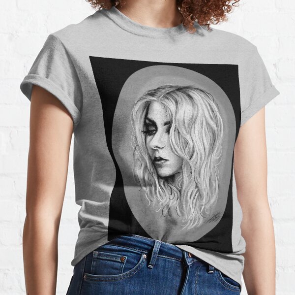 Momsen Classic T-Shirt