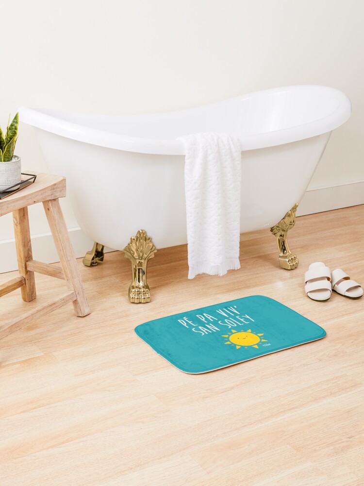 Aperçu 2 sur 6. Tapis de bain avec l'œuvre Pé pa viv' san soley créée et vendue par vee-madinina.