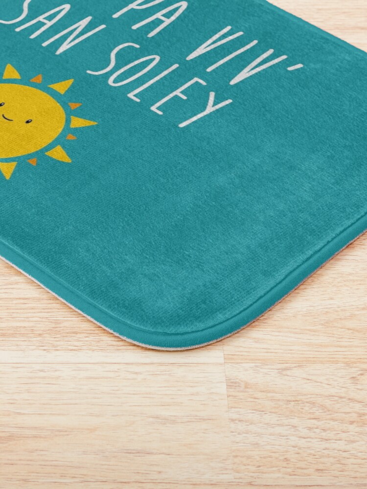 Aperçu 3 sur 6. Tapis de bain avec l'œuvre Pé pa viv' san soley créée et vendue par vee-madinina.