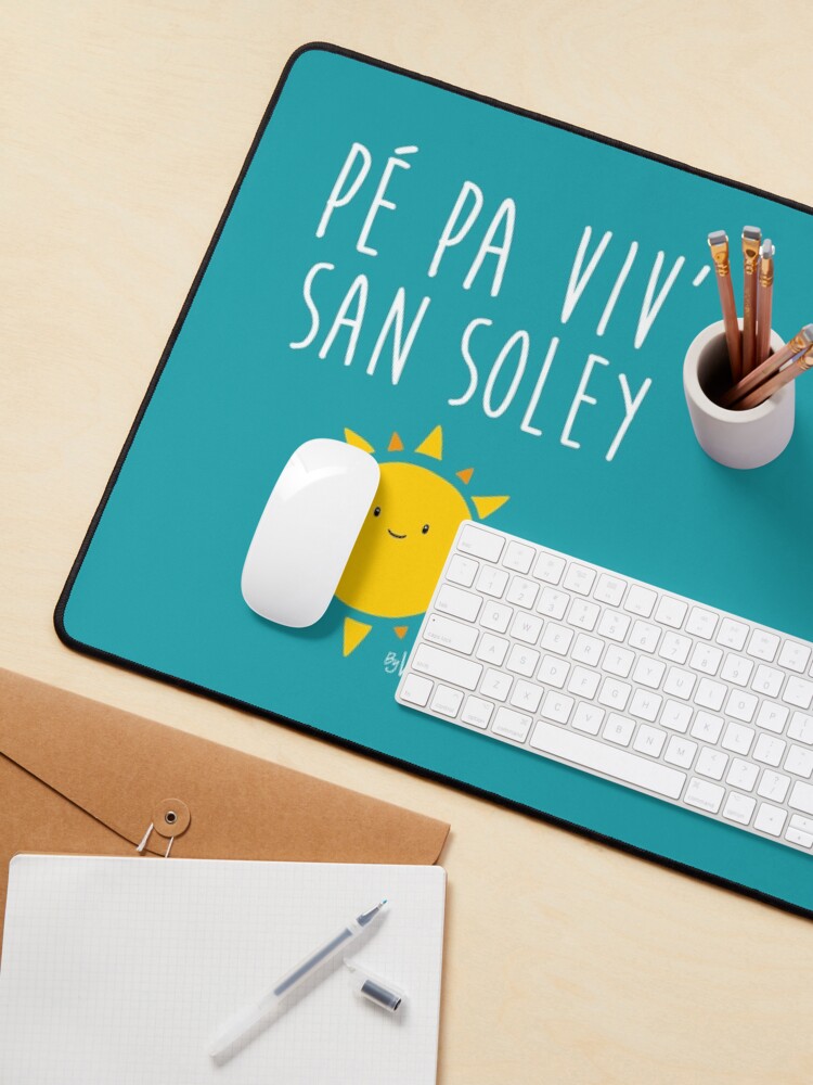 Aperçu 3 sur 5. Tapis de souris avec l'œuvre Pé pa viv' san soley créée et vendue par vee-madinina.
