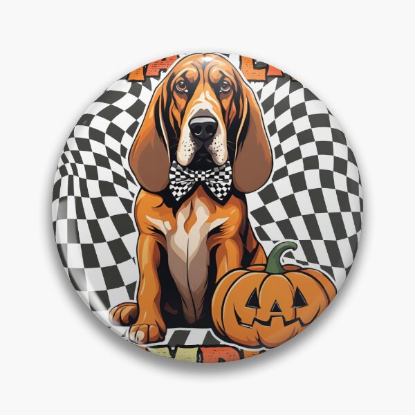 Artikelvorschau, "Mamas kleiner Kürbis" - Bluthund im Halloween-Kürbis mit kariertem Hintergrund entworfen und verkauft von GoodyPaws.