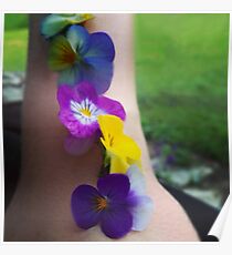 BEAUTIFUL PANSIES ALINED ON ARM... Poster