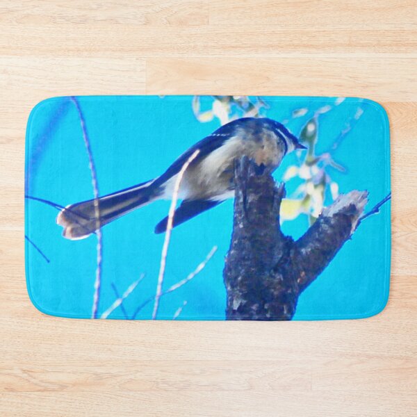 Artikelvorschau, Vogel auf dem Baum! entworfen und verkauft von Mickangelhere.