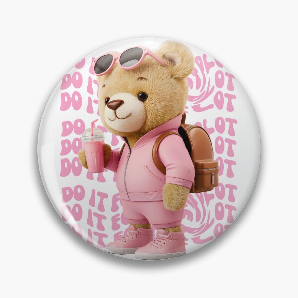 Aperçu de l'œuvre un adorable ours en peluche portant un survêtement rose élégant créée et vendue par OneLastWish.