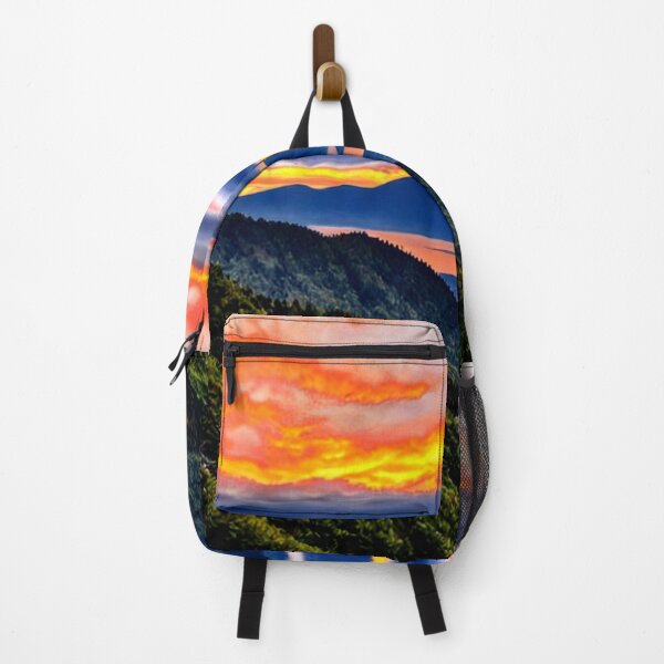 Artikelvorschau, Lebendiger Sonnenuntergang über der Bergkette: Bunter Himmel Kunstdruck entworfen und verkauft von rajasekhark.