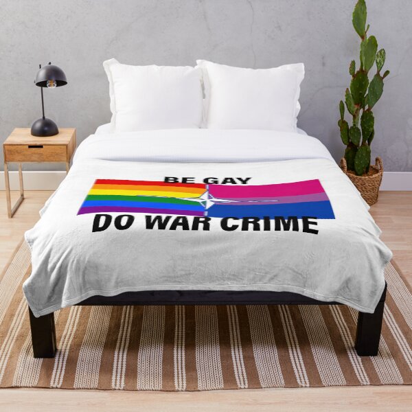 Aperçu de l'œuvre Drapeau LGBTQ+/Bisexuel de l'OTAN, mème BeGayDoWarCrime créée et vendue par Plupsnup.