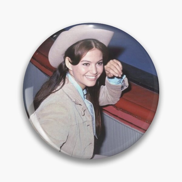 Artikelvorschau, Claudia Cardinale entworfen und verkauft von PeacefulHShop.