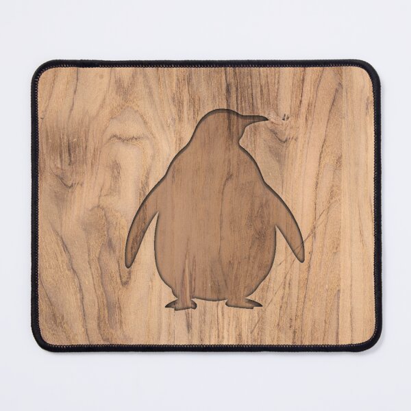 Artikelvorschau, Gravierter Pesto-Pinguin in Holzstruktur entworfen und verkauft von Nepzel.