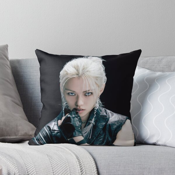 straykids Felix 特大クッション　110cm 2025A/W新作☆送料無料】 straykids 110cm 特大クッション Felix