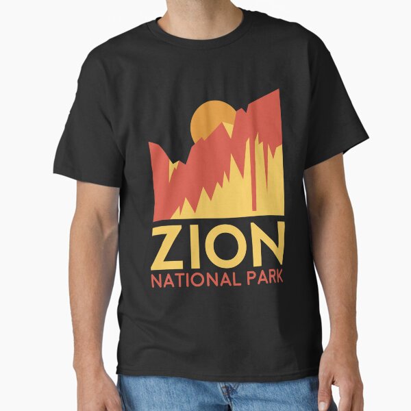 Vista previa del artículo con la obra «Camiseta del parque nacional de Zion - excursionismo al aire libre que va de excursión Tee Shirt», diseñado y vendido por greenpickles.