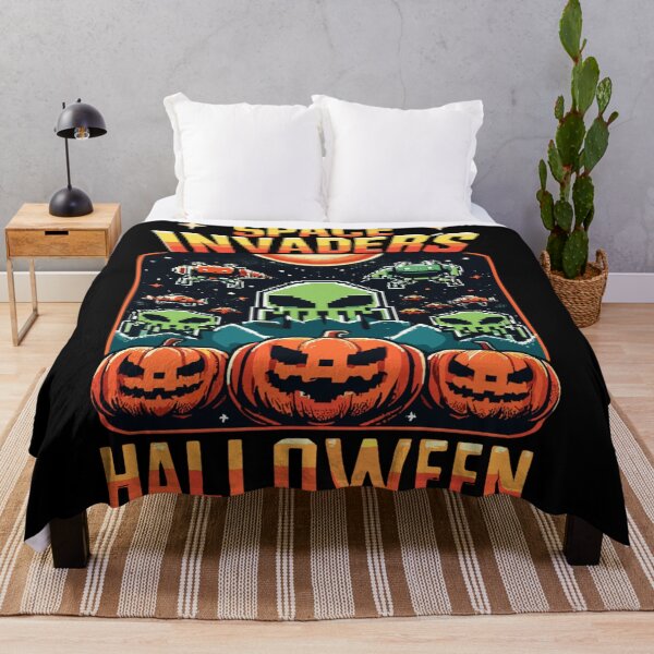 Item preview, Juegos retro de Halloween de Space Invaders designed and sold by KitonicTees.