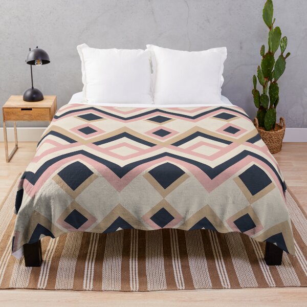 Artikelvorschau, Mid Century Modern Diamantmuster Pink entworfen und verkauft von Prints and Lifestyle.