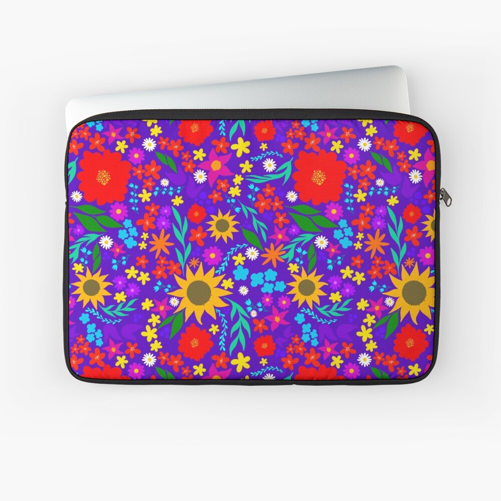 Artikel-Vorschau von Laptoptasche, designt und verkauft von SophiaPirrera.