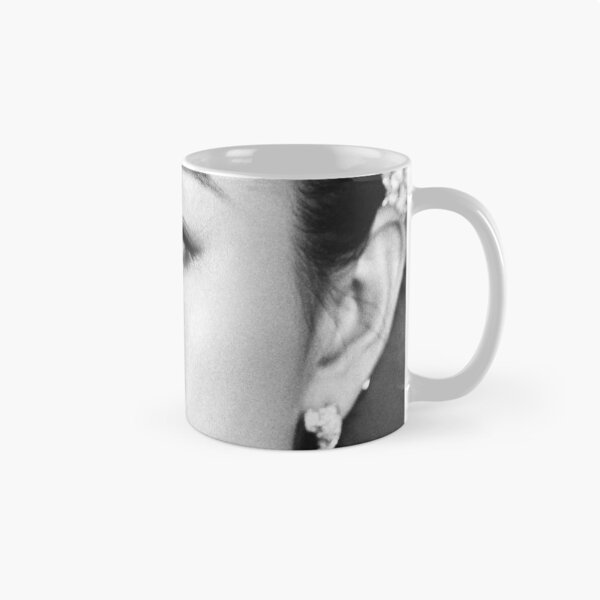 Aperçu de l'œuvre NiNi Actrice chinoise créée et vendue par EspressoSeokJin.