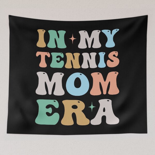 Artikelvorschau, In meiner Tennis-Mom-Ära Groovy Retro entworfen und verkauft von WhistleCloset.