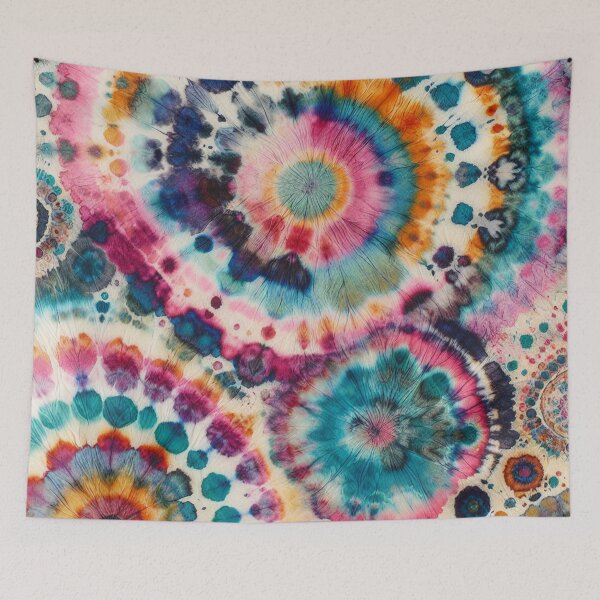 Aperçu de l'œuvre Échos vibrants du tie dye créée et vendue par BassHeadMomma.