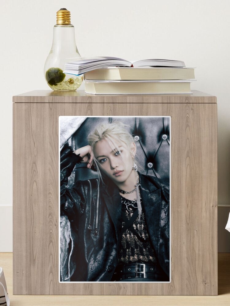 FELIX GIANT back and white 2nd Japanese album Stray Kids (스트레이