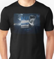 Mavi Gözlü Bozkurt Unisex T-Shirt