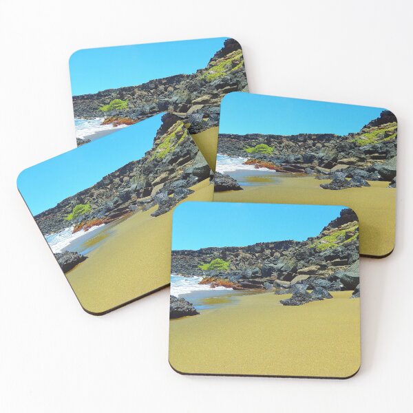 Item preview, Playa de arena verde en Hawaii designed and sold by Global Nomad.